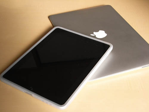 MacBookAirとiPadは打合せの必需品ですが林檎信者ではありません！